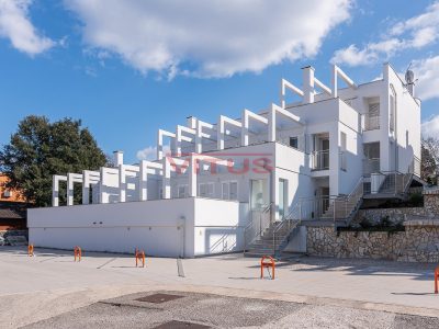 Malinska, Moderne Maisonette-Wohnung