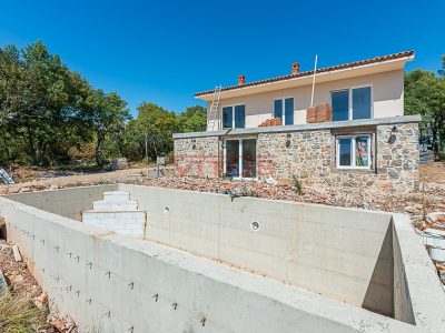 Malinska, вилла с бассейном и просторным садом